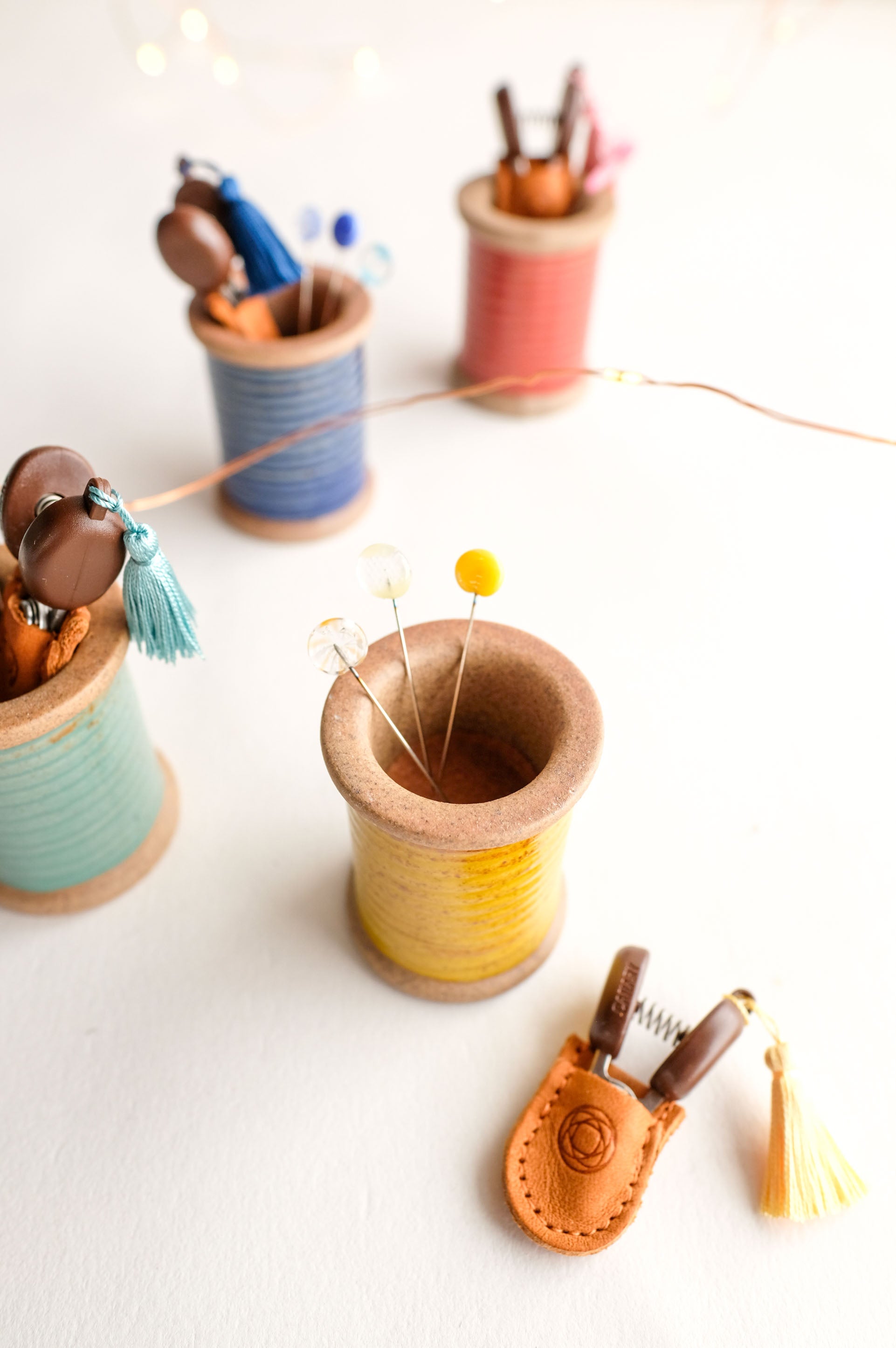 Gift Set: Hasami Magnetic Pin Holder + Ohajiki Glass Sewing Pins + Seki Mini Scissors