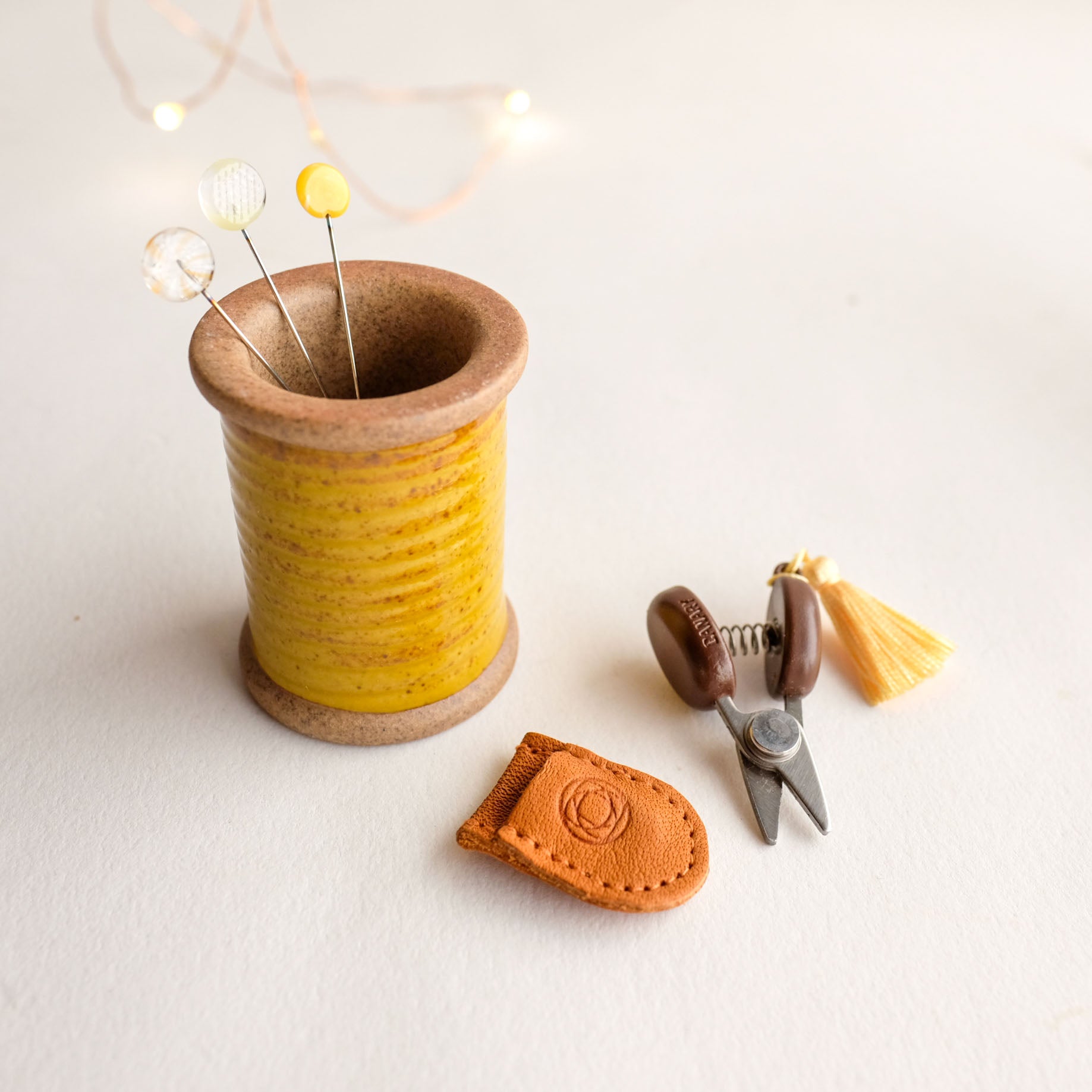 Gift Set: Hasami Magnetic Pin Holder + Ohajiki Glass Sewing Pins + Seki Mini Scissors