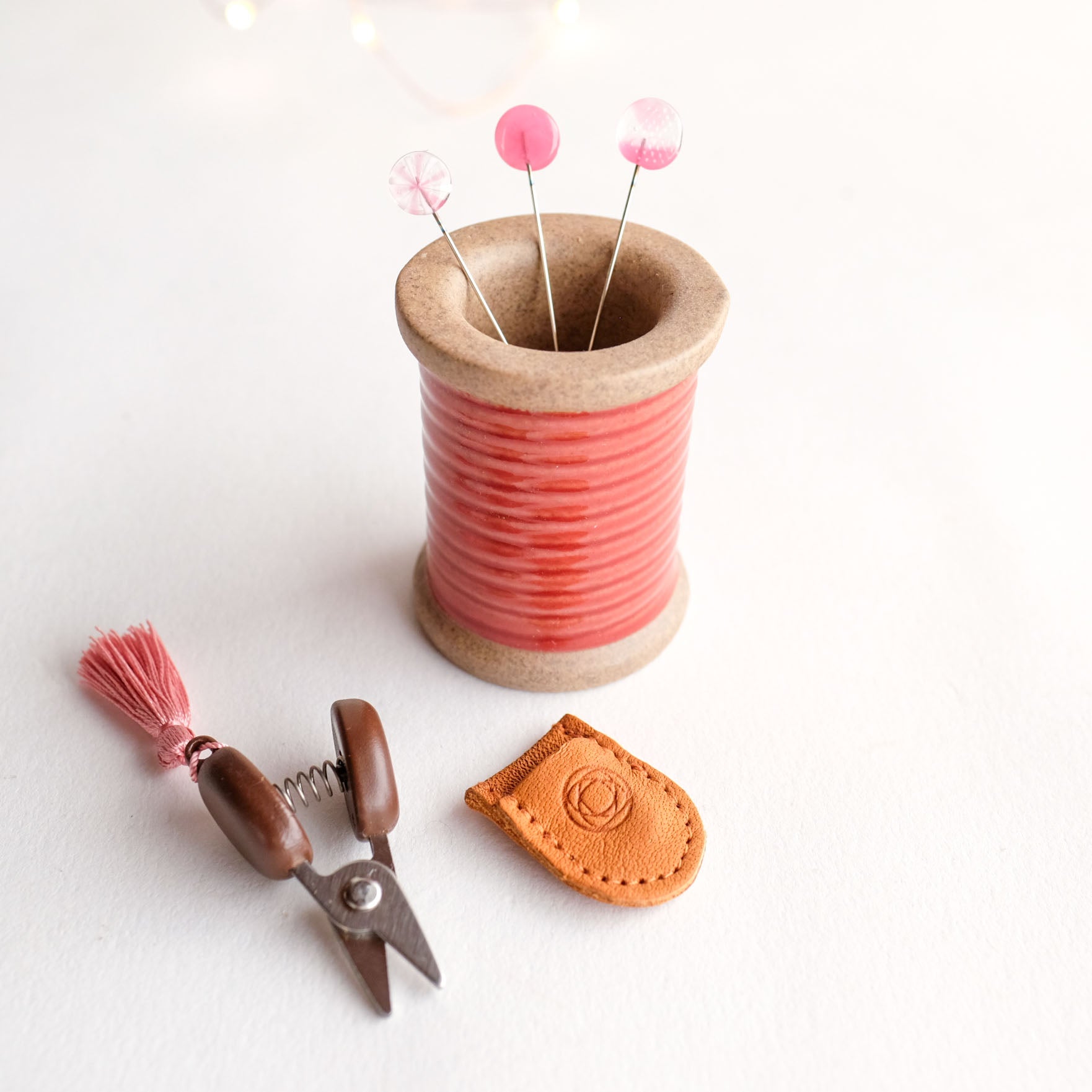 Gift Set: Hasami Magnetic Pin Holder + Ohajiki Glass Sewing Pins + Seki Mini Scissors