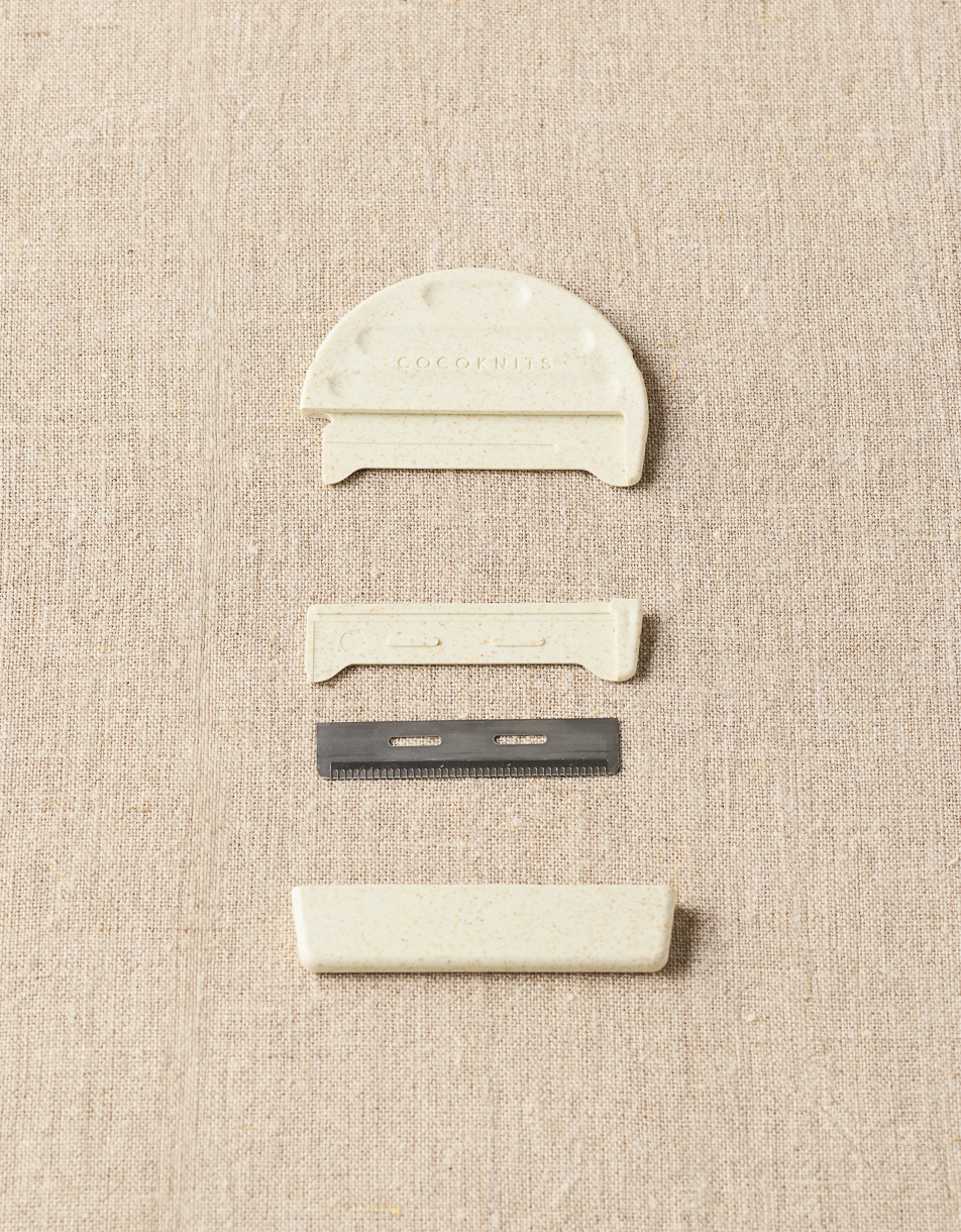 Fuzz Off Comb