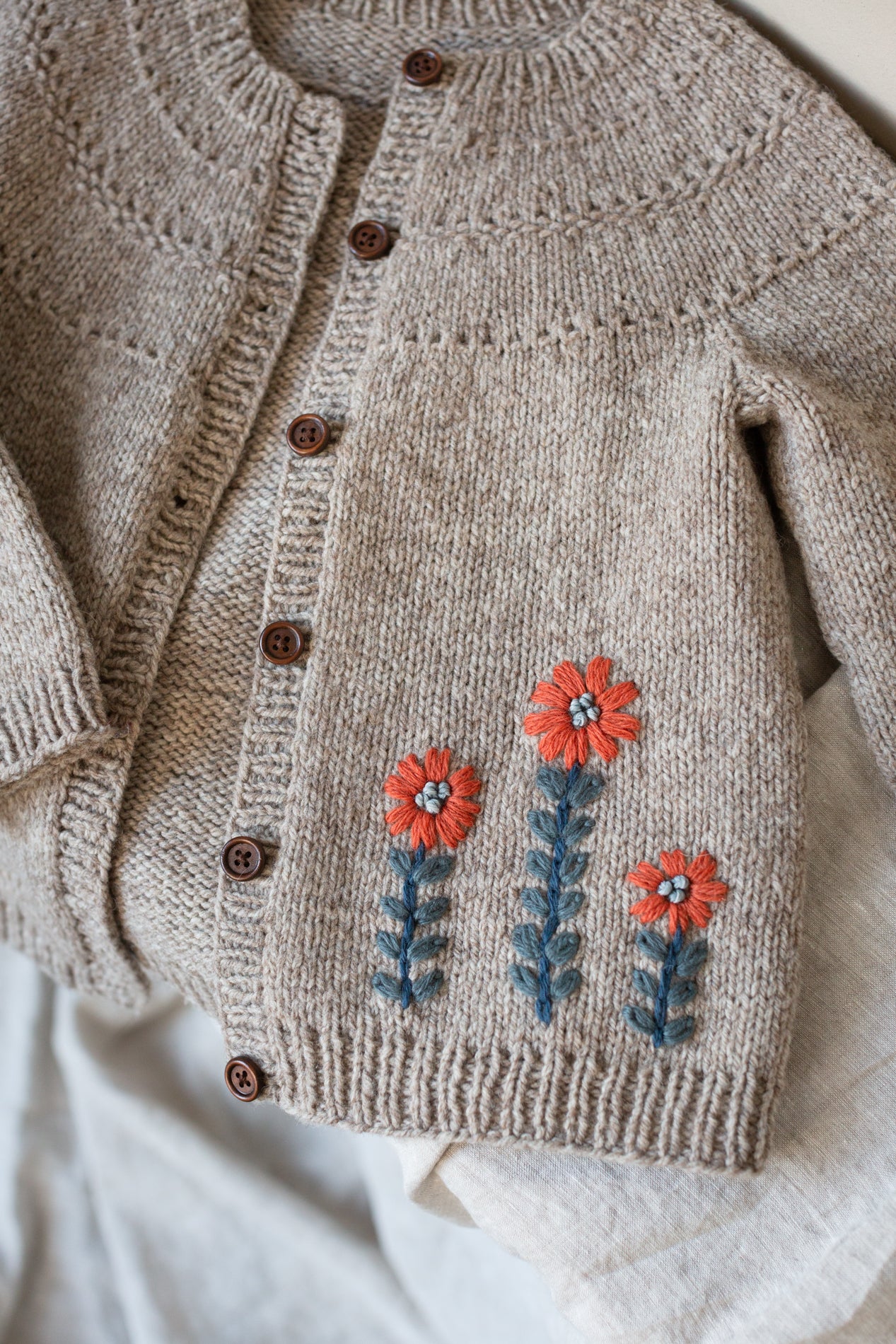 Embroidery on Knits by Judit Gummlich