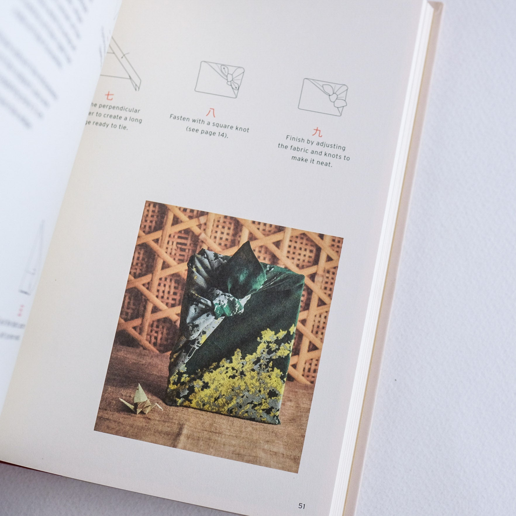 Furoshiki and the Japanese Art of Gift Wrapping by Tomoko Kakita