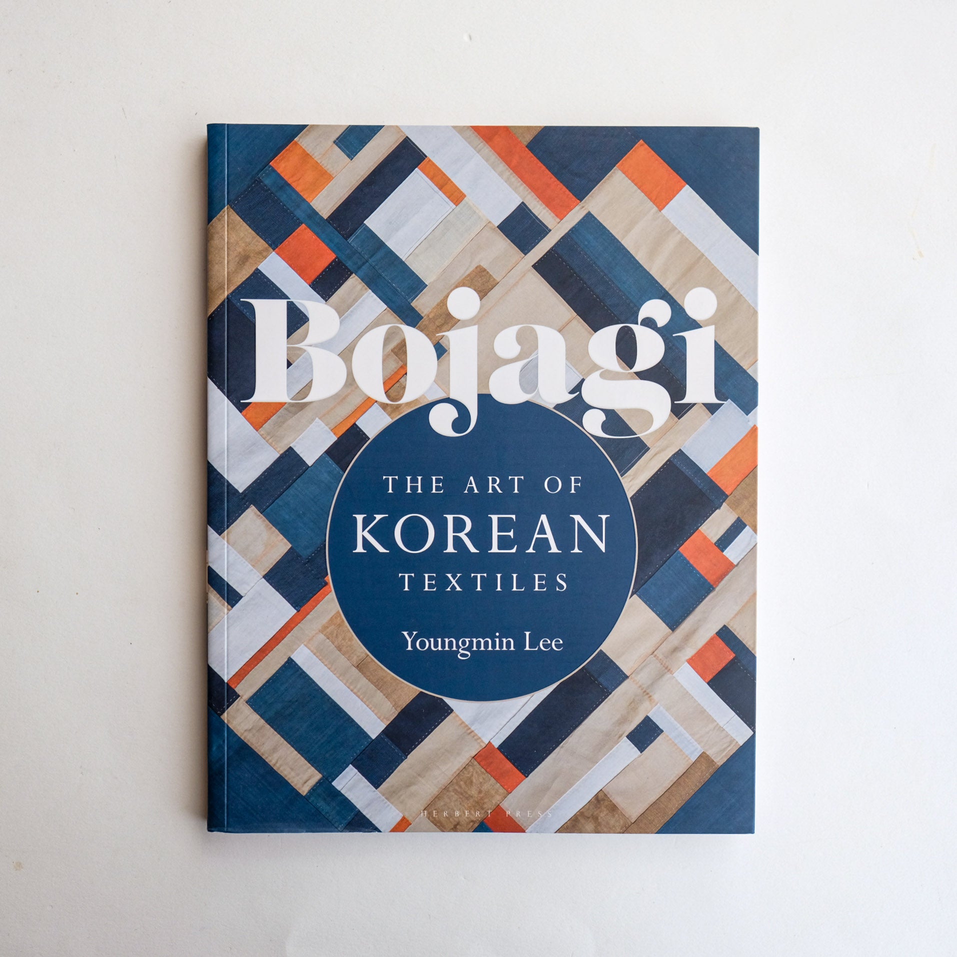 Bojagi: The Art of Korean Textiles by Youngmin Lee