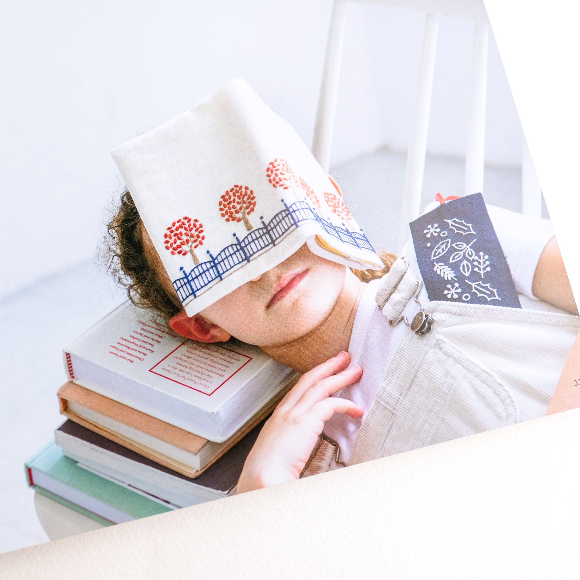 Seamless Embroidery by Yumiko Higuchi