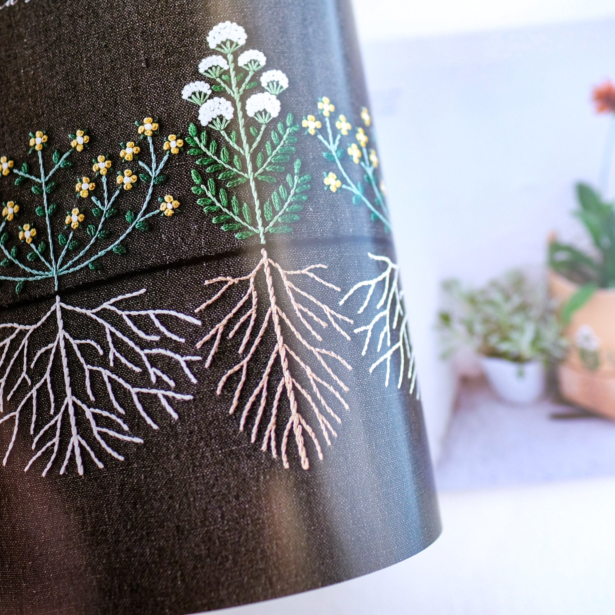 Seamless Embroidery by Yumiko Higuchi