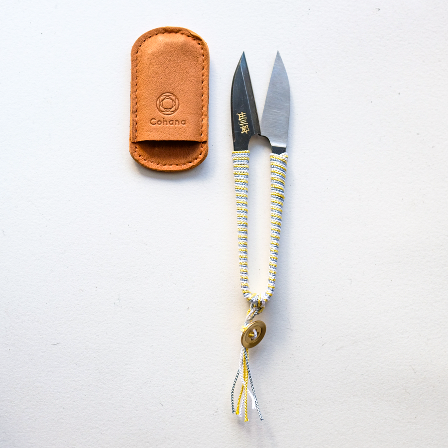 Shozaburo Thread Snips with Iga Silk Braid