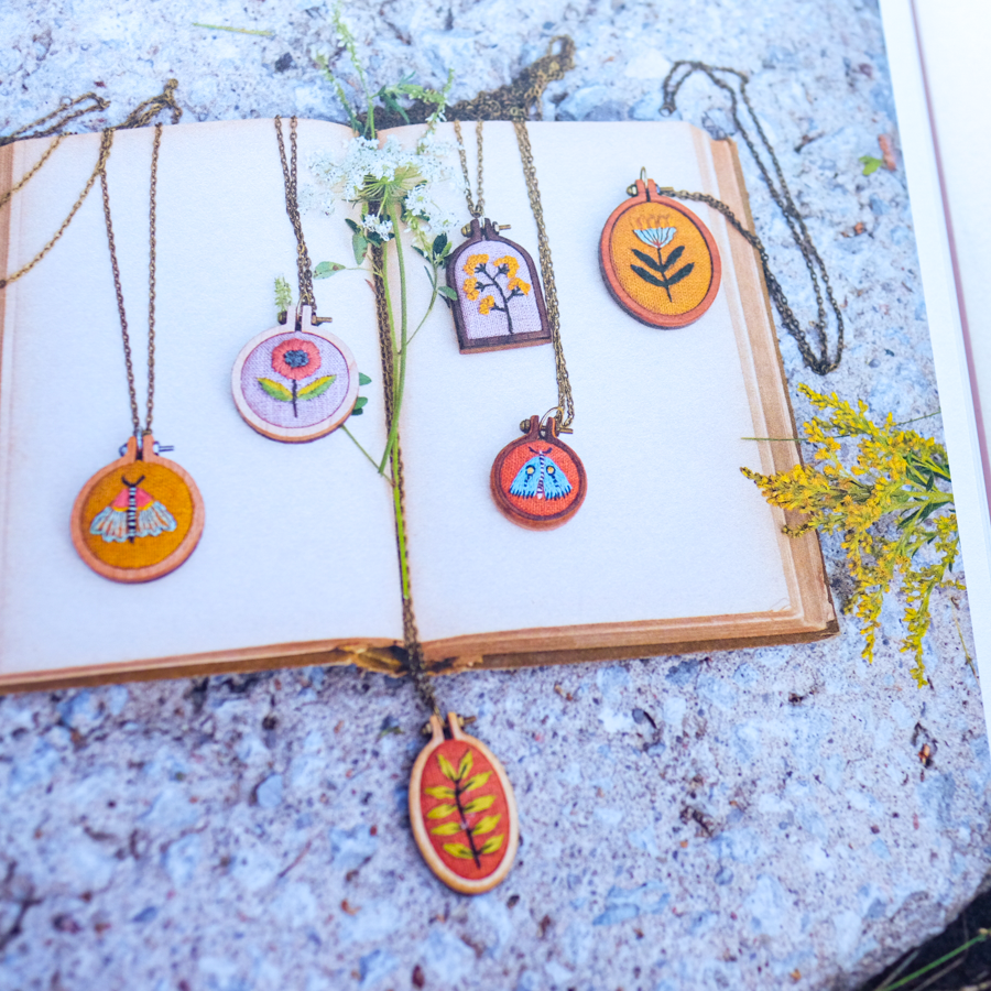 Embroidery: A Modern Guide to Botanical Embroidery by Arounna Khounnoraj