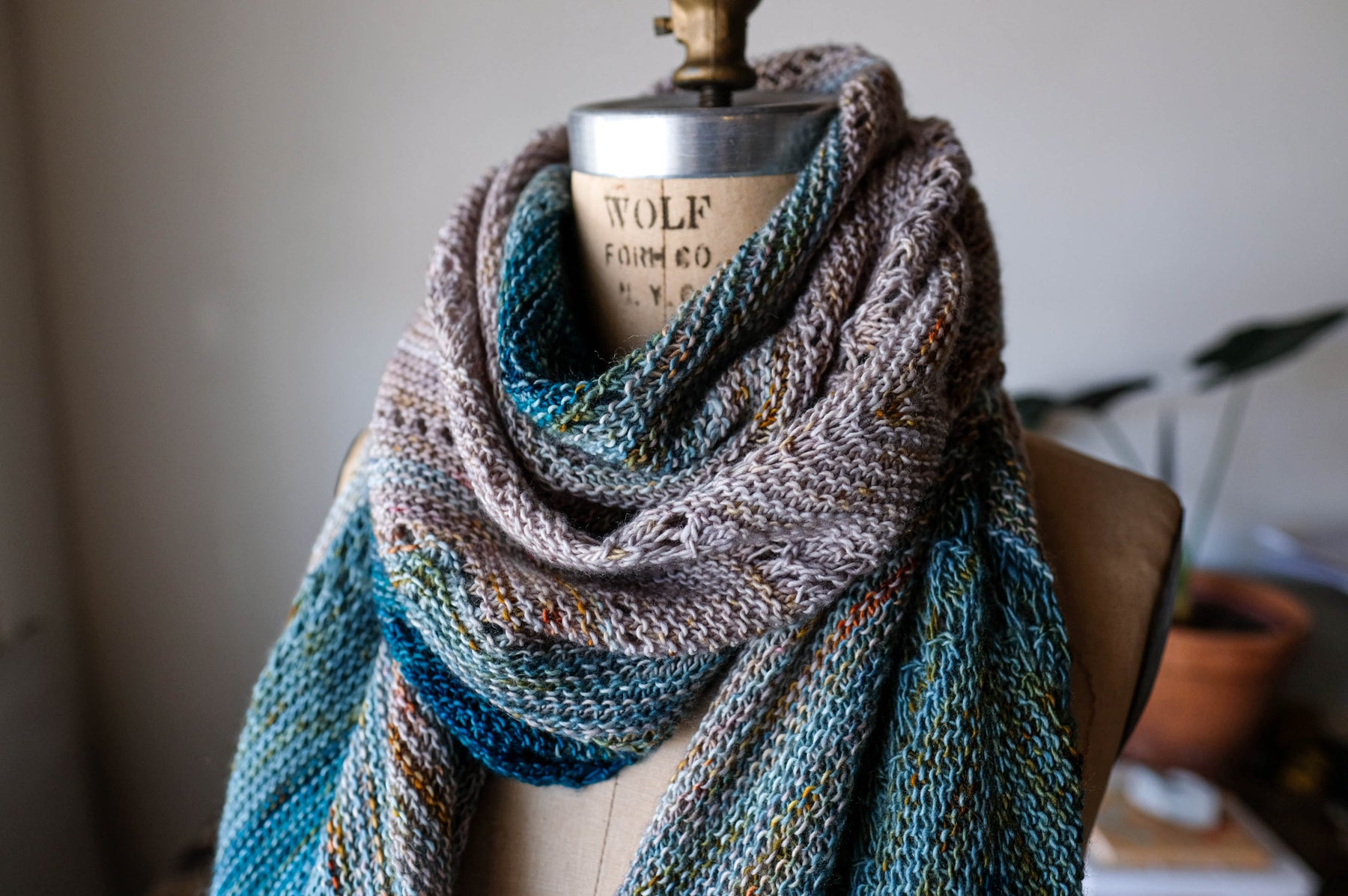 La Bien Aimée x Joji Locatelli - Fading Point Shawl Bundle - PREORDER