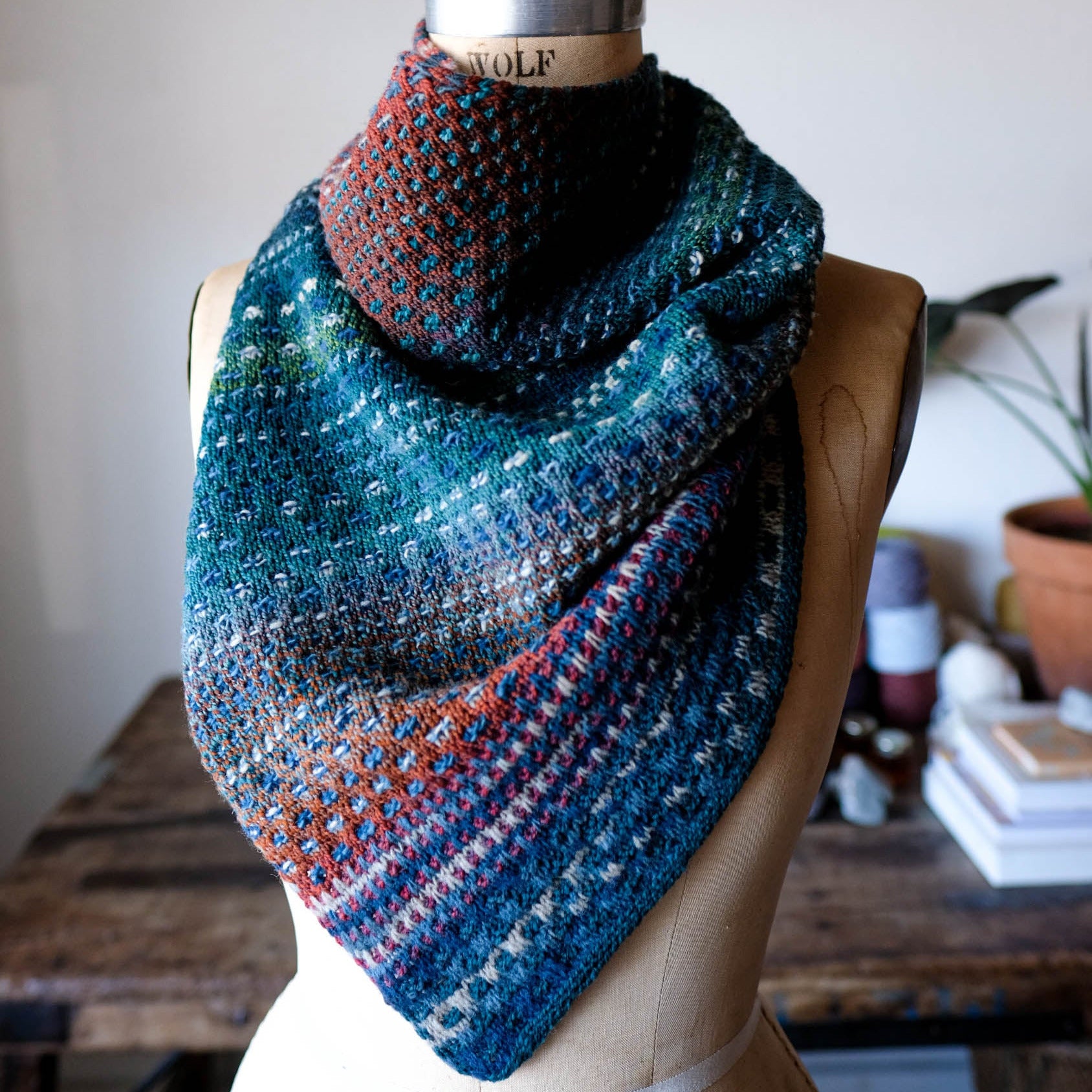 AVFKW x Spincycle x Andrea Mowry - The Shift Cowl Bundle