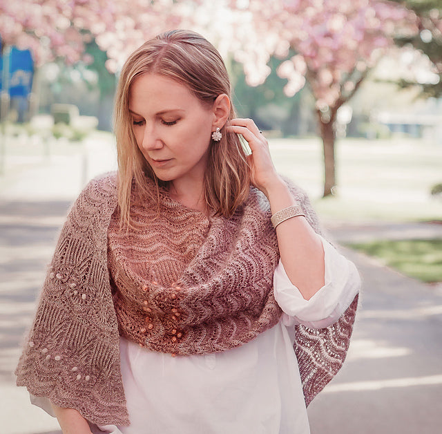 La Bien Aimée x Inese Sang - Stars in Your Hands Shawl Bundle