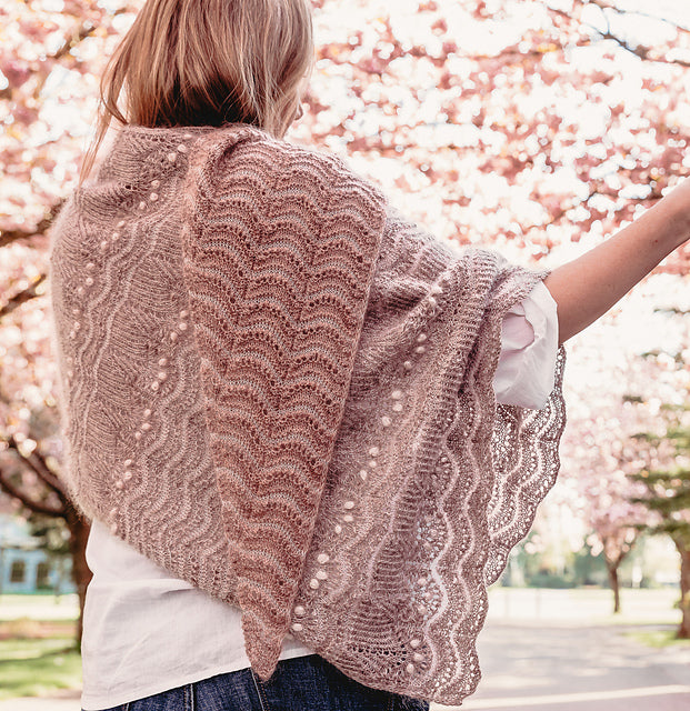 La Bien Aimée x Inese Sang - Stars in Your Hands Shawl Bundle