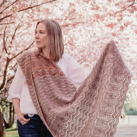 La Bien Aimée x Inese Sang - Stars in Your Hands Shawl Bundle