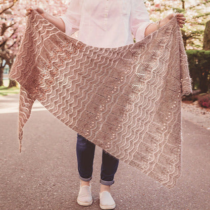 La Bien Aimée x Inese Sang - Stars in Your Hands Shawl Bundle