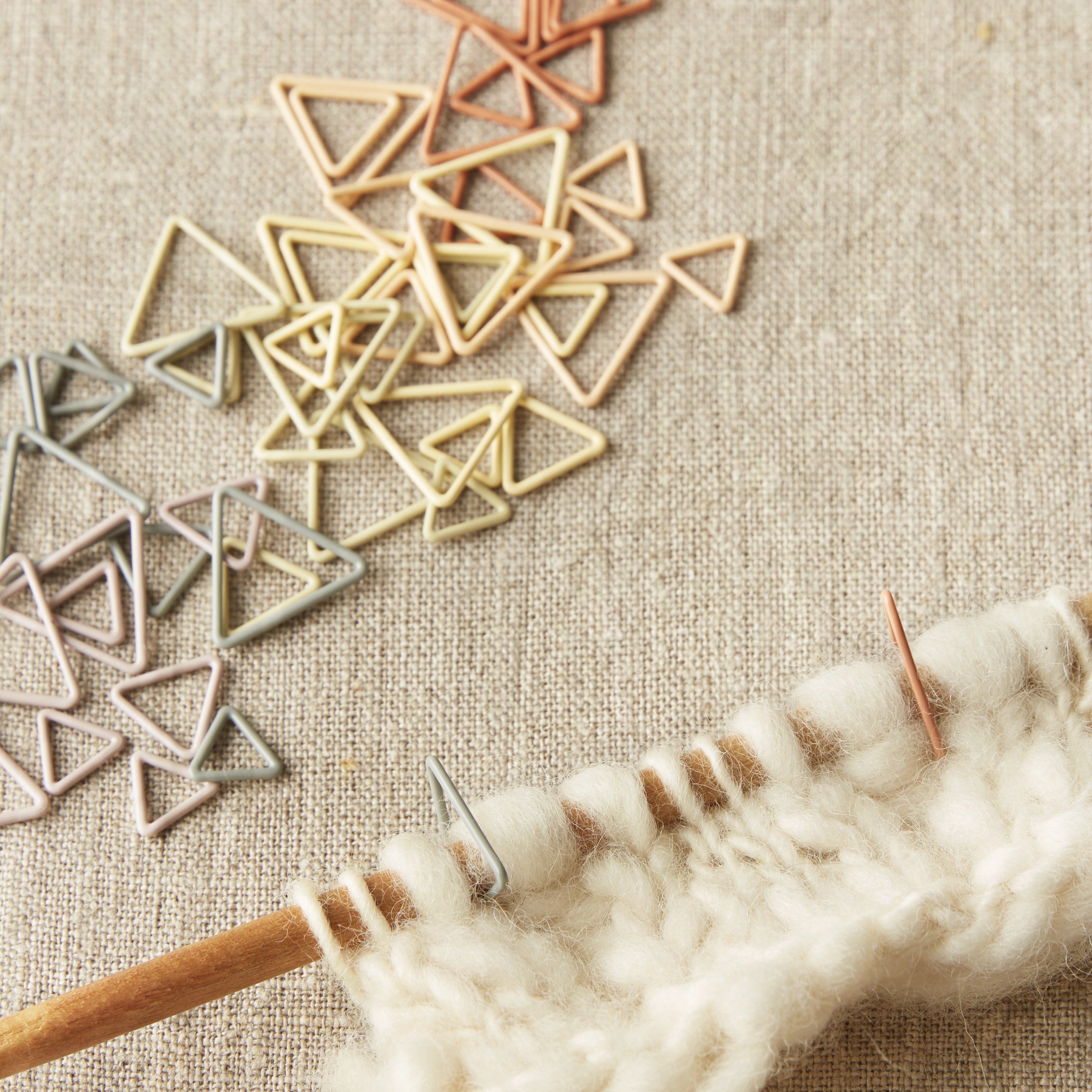 Stitch Markers - Triangle - Earth Tone