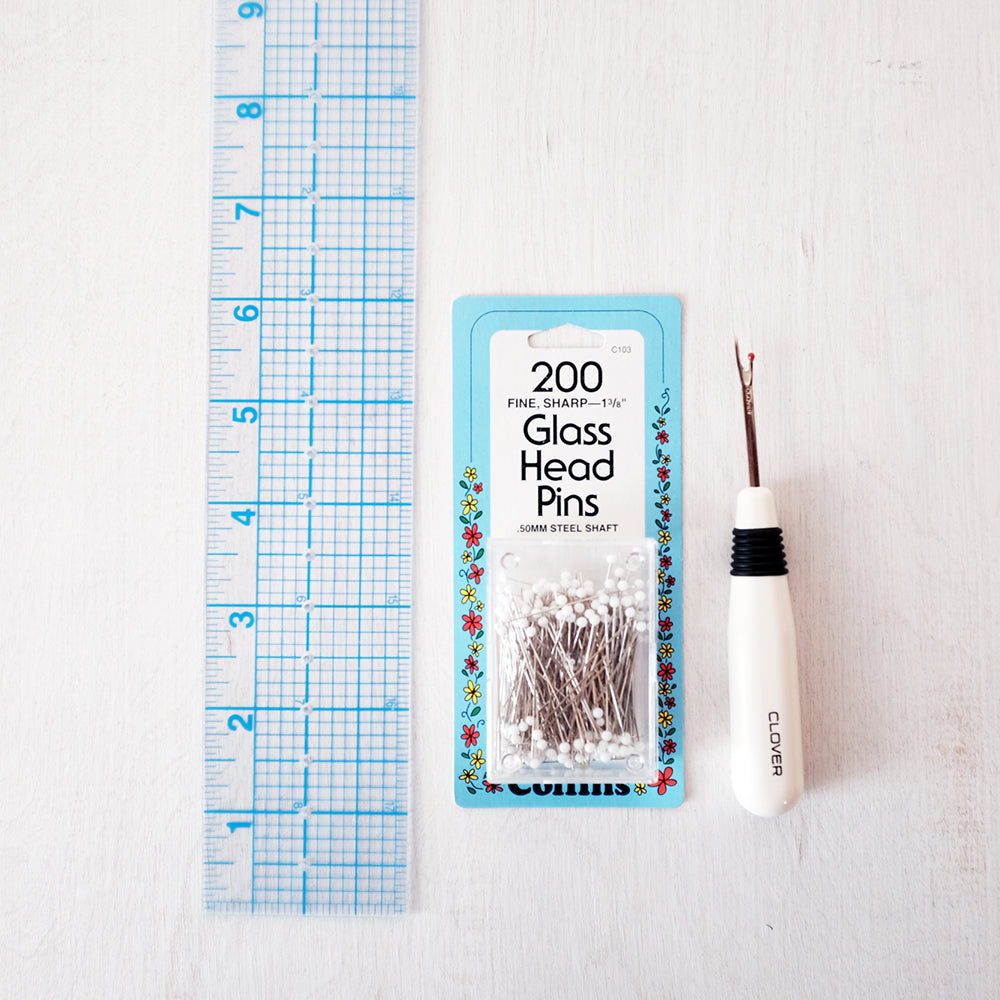 Label: Basic Sewing Kit
