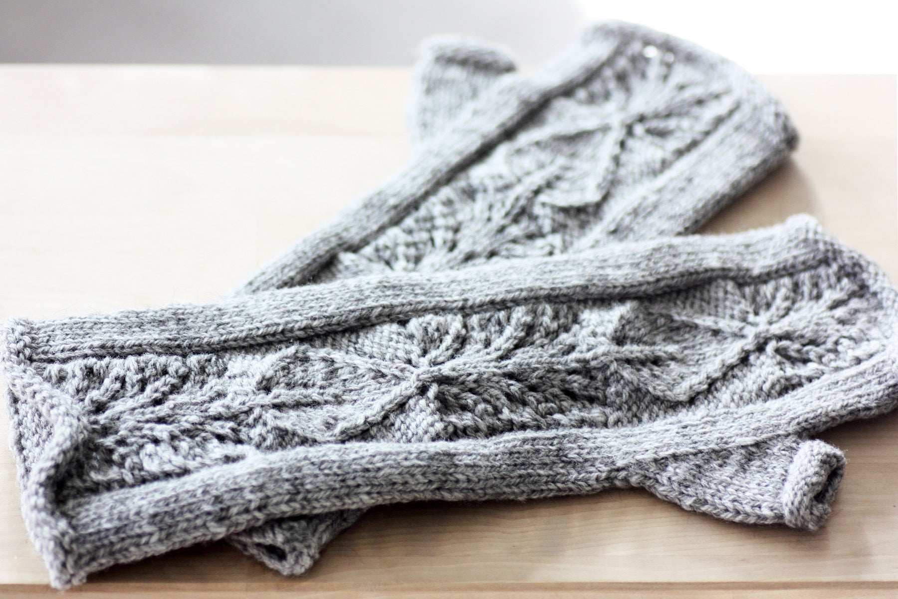 AVFKW x Romi Hill - Frosted Vine Mitts Palette