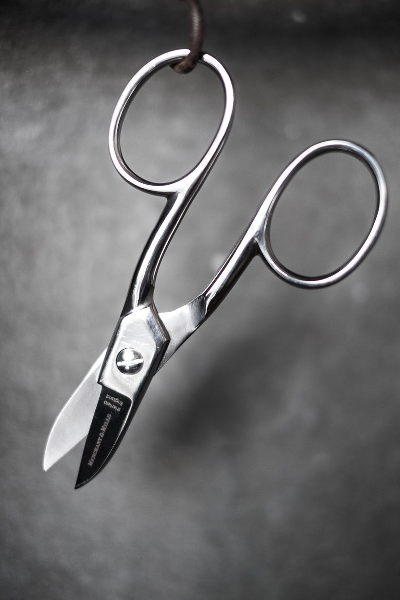 Label: Buttonhole Scissors