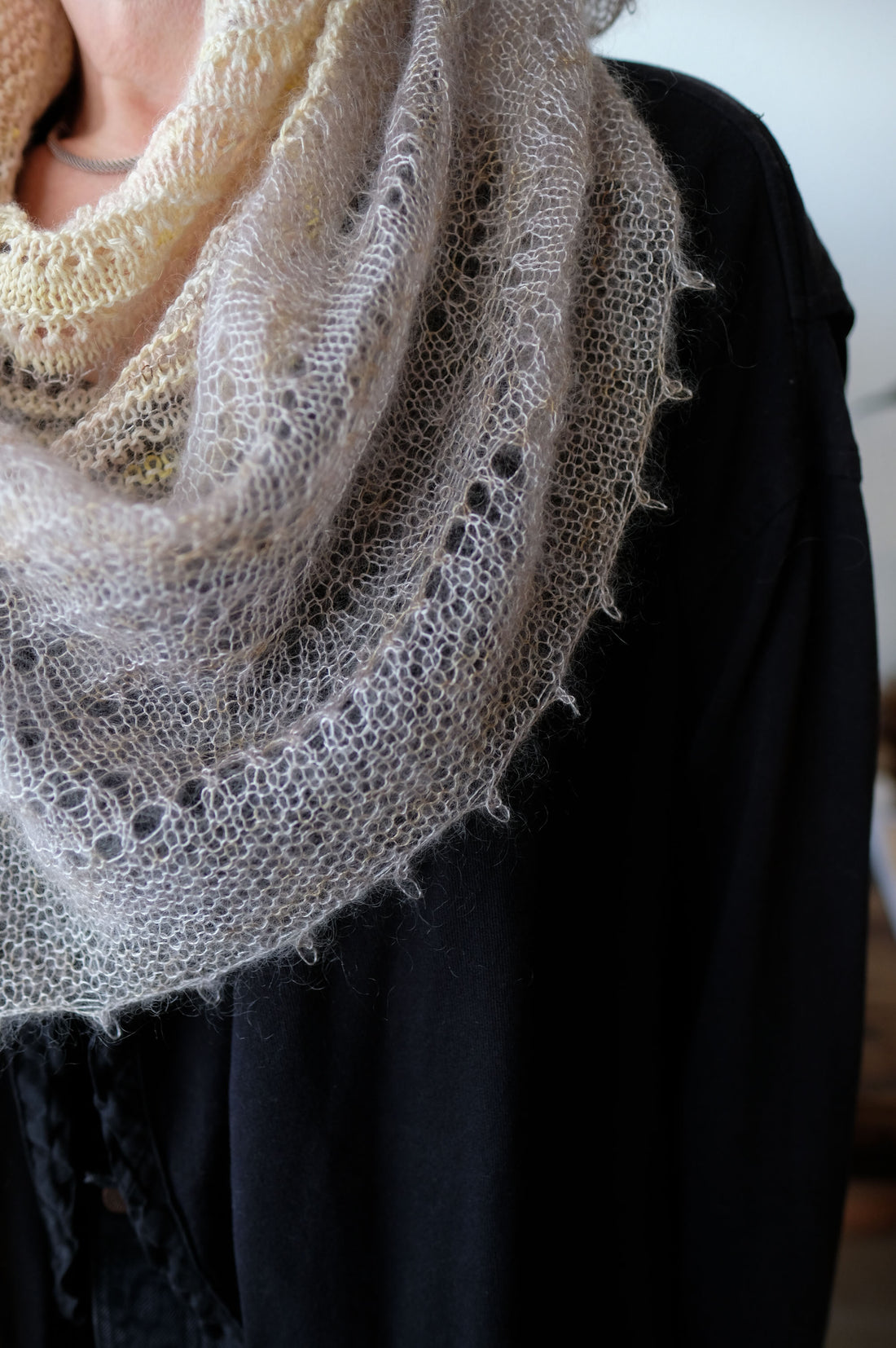 AVFKW x La Bien Aimée x Nadia Crétin-Léchenne - Simple Bliss Shawl Bun