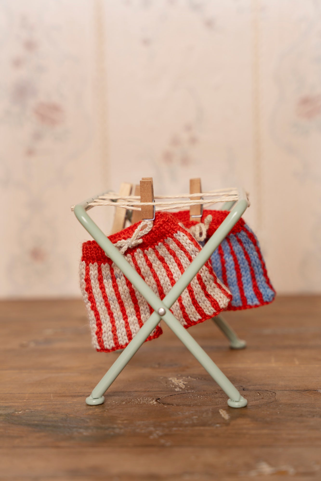 Chez Myrtil: More Seamless Toys to Knit and Love by Cinthia Vallet