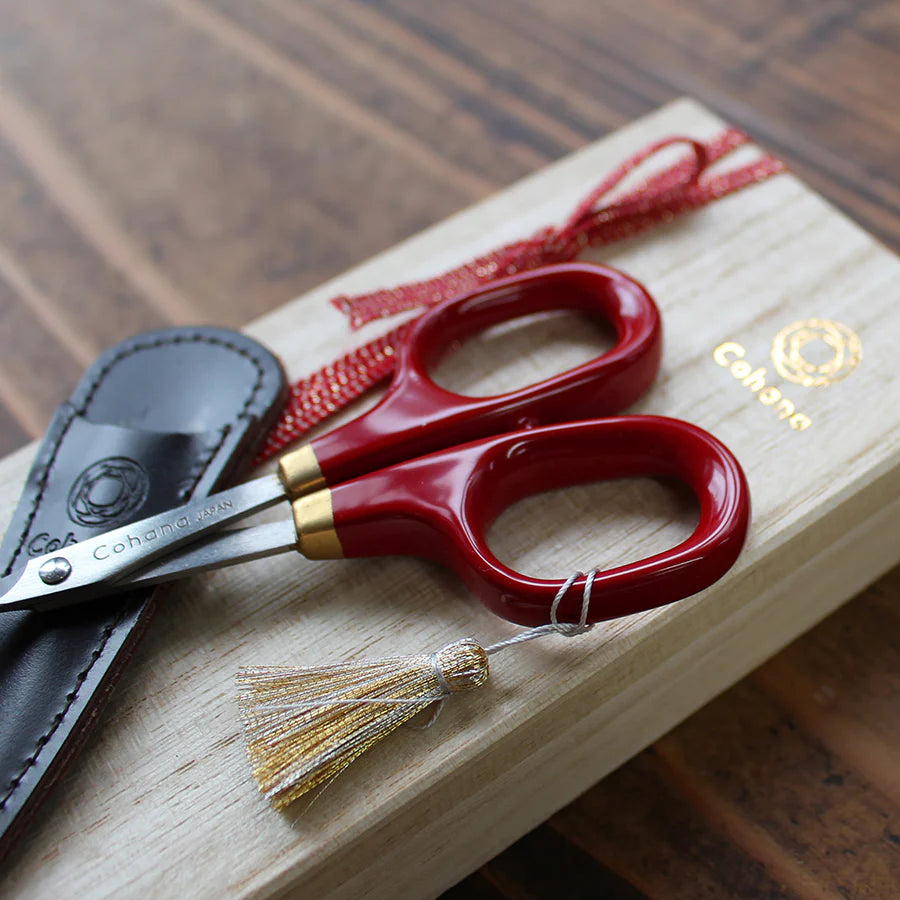 Small Scissors with Lacquered Handles