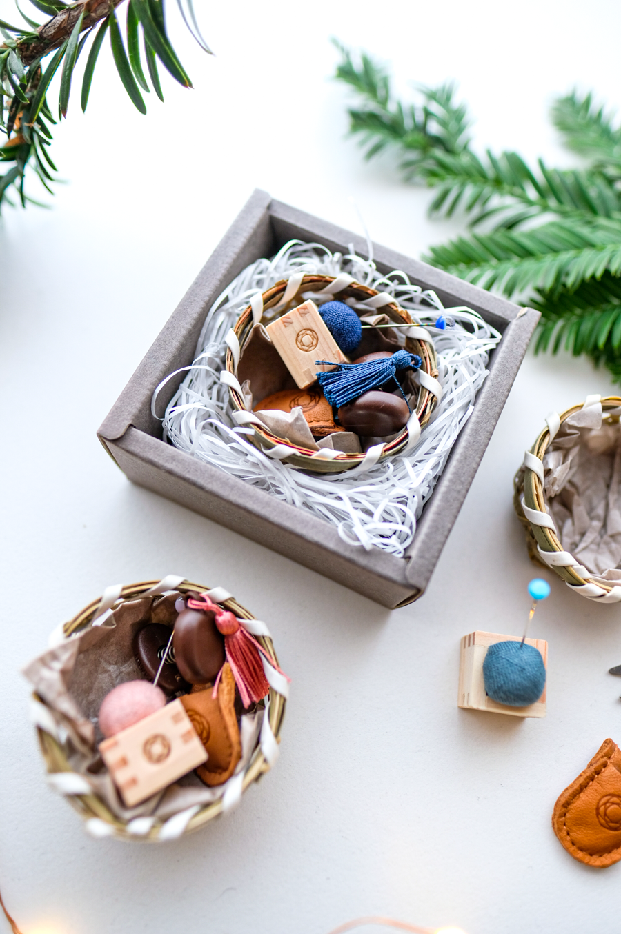 Gift Set: Seki Mini Scissors and Mini Masu Pincushion