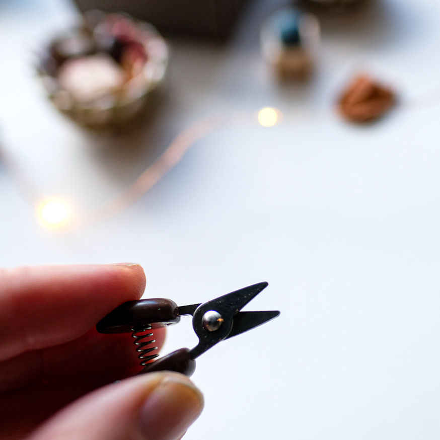 Gift Set: Seki Mini Scissors and Mini Masu Pincushion