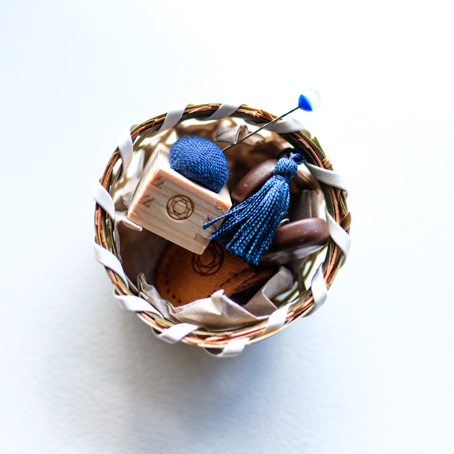 Gift Set: Seki Mini Scissors and Mini Masu Pincushion