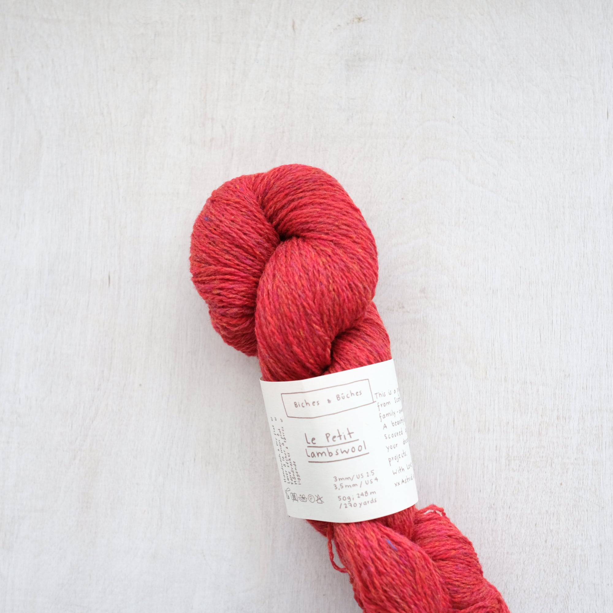 Label: Medium Red Grey