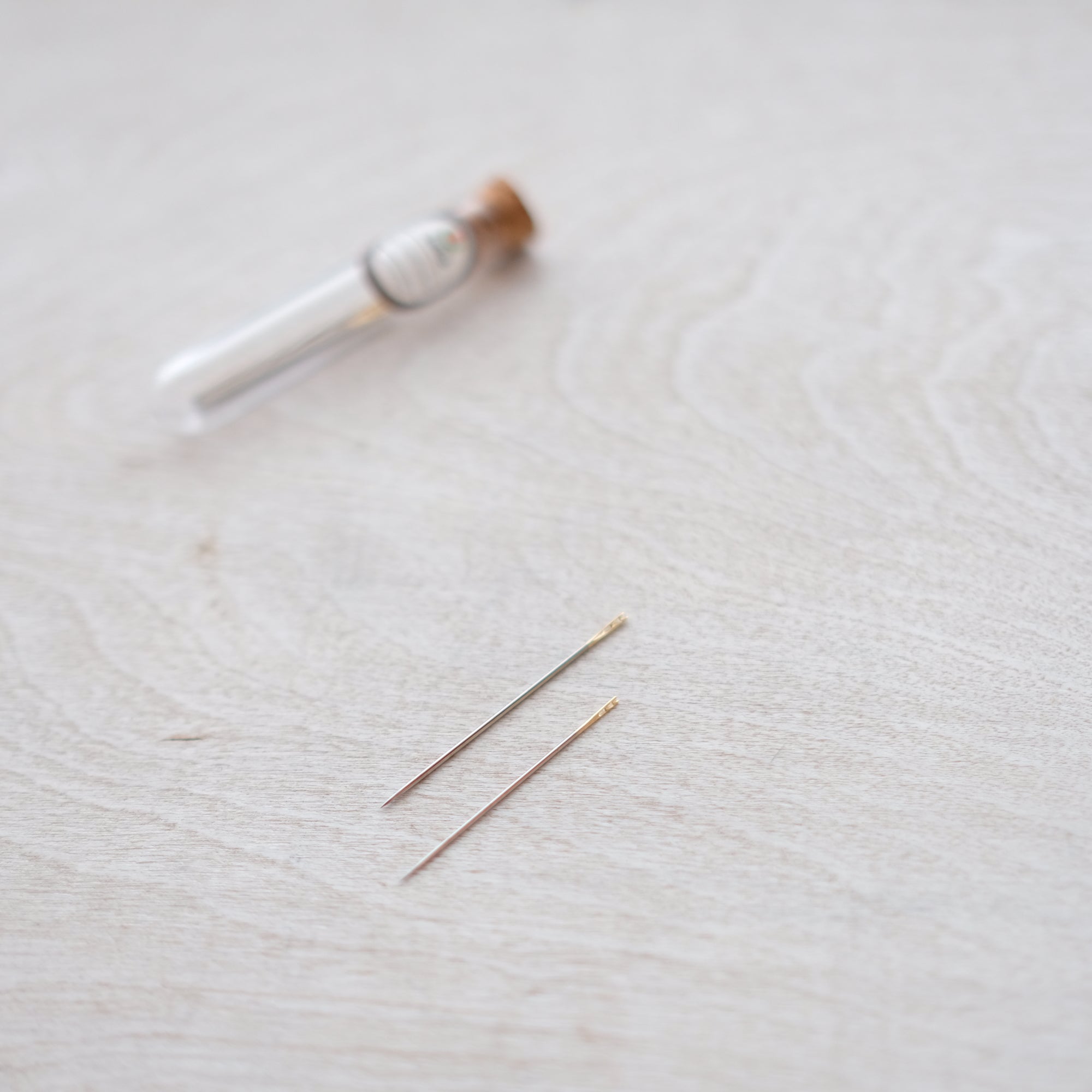 Label: Easy Thread Needles - Assorted