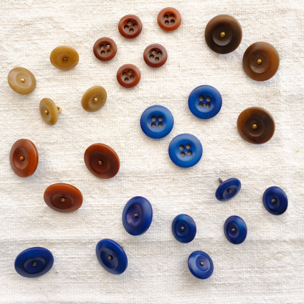 Naturally Dyed Buttons